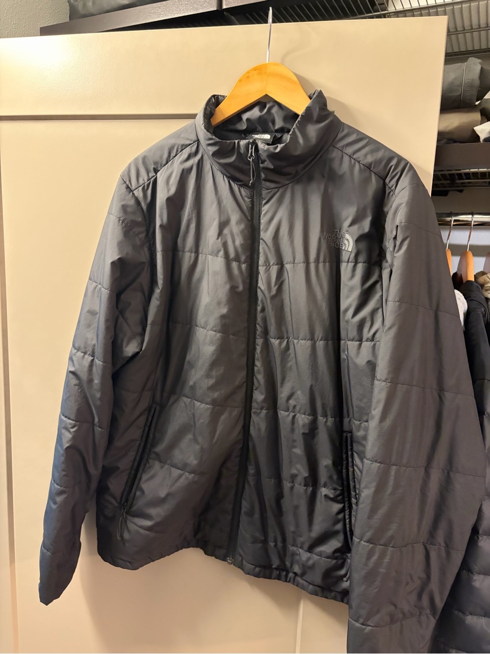 North face puffer jacket large